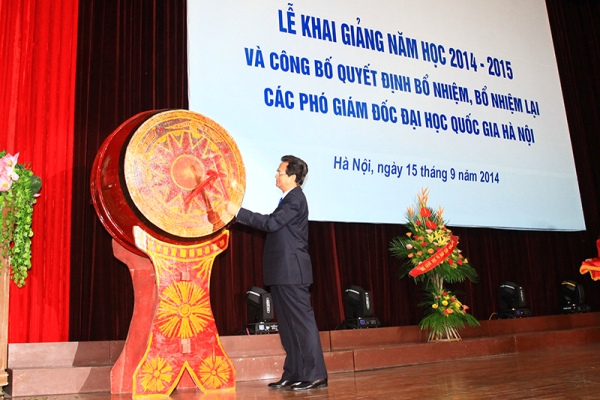 Thủ tướng dự Lễ khai giảng năm học mới tại Đại học Quốc gia Hà Nội